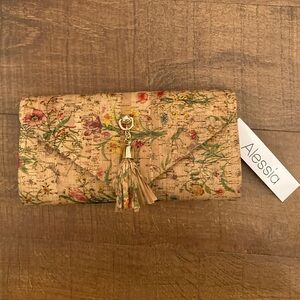 Alessia Floral Cork Clutch Crossbody w/ Gold Accents NEW w/ Tags